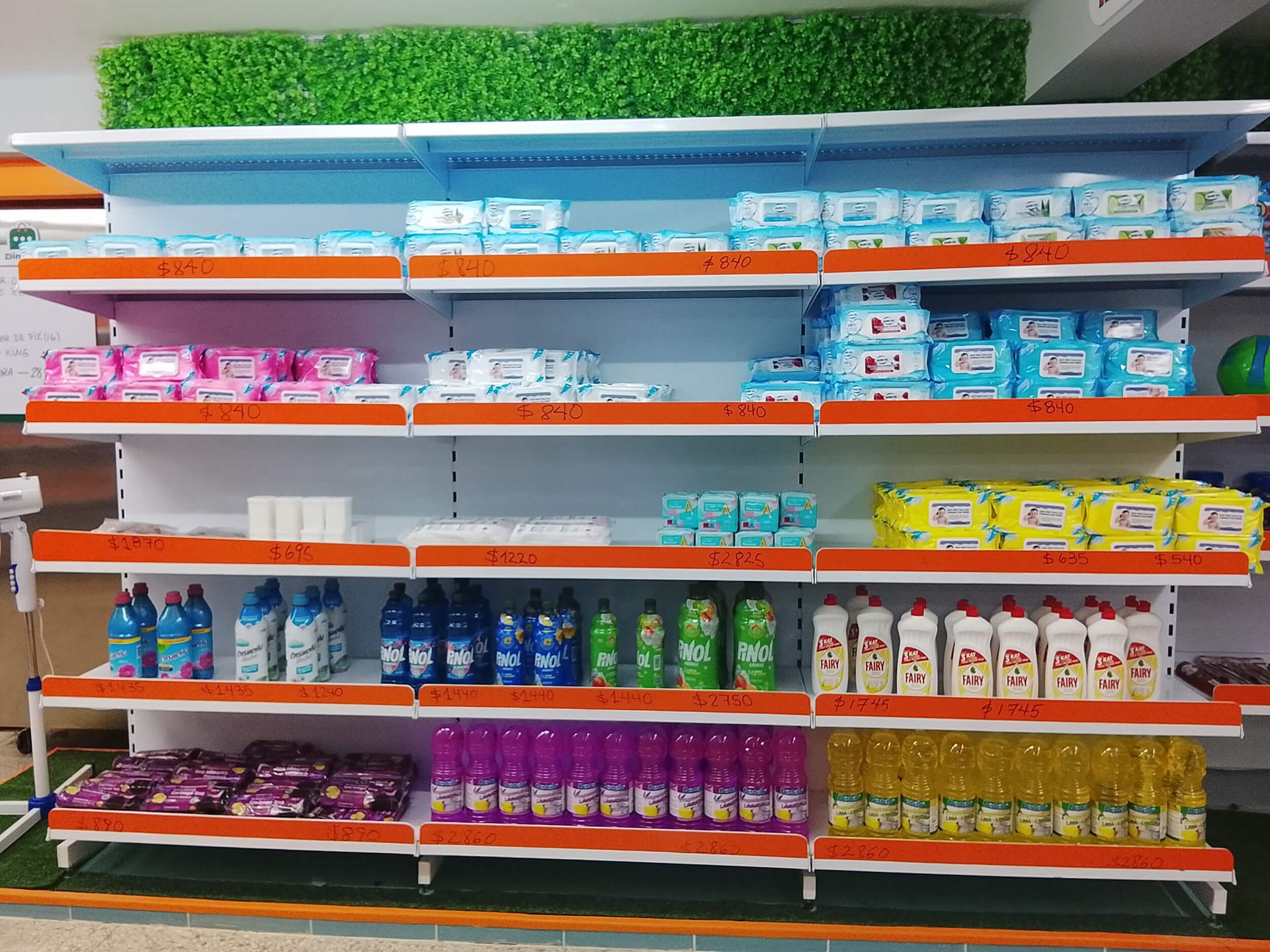 Detergentes y toallitas húmedas